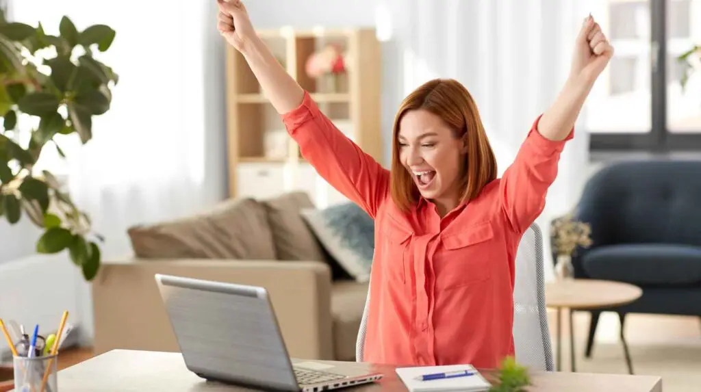 Woman happy at work having improved her concentration
